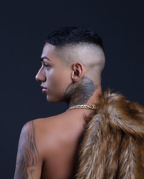 Foto di nudo di fuga di OnlyFans di Jacob Dlatoya