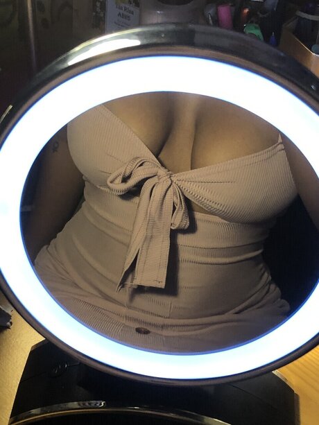 Foto di nudo di fuga di OnlyFans di Naya Storm