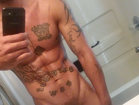 Foto di nudo di fuga di OnlyFans di Latinlover
