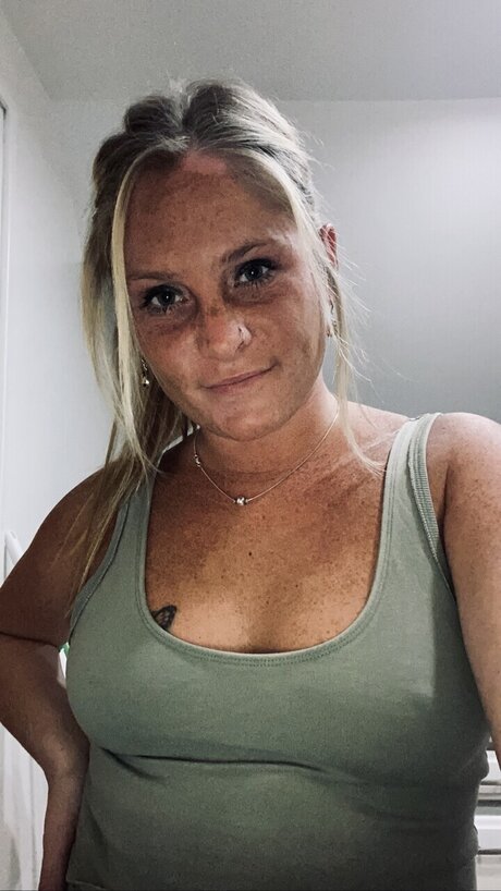 Foto di nudo di fuga di OnlyFans di Ollie