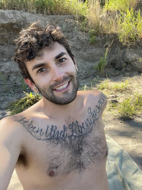 Foto di nudo di fuga di OnlyFans di James Kenny