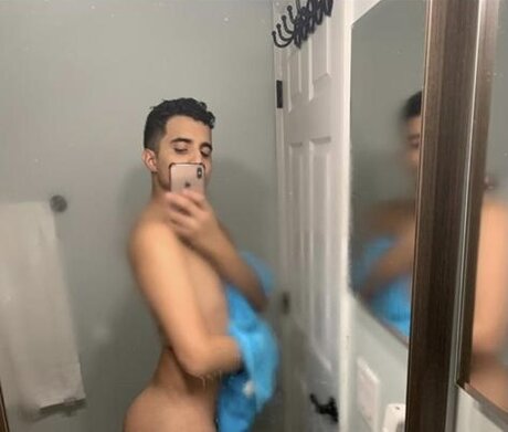 Foto di nudo di fuga di OnlyFans di Luigi