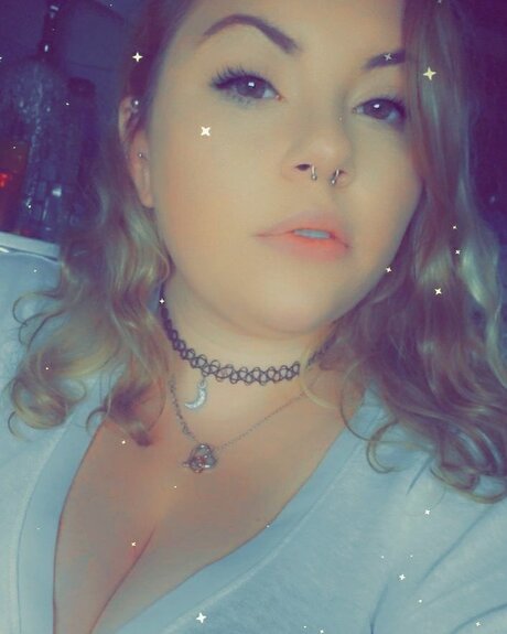 Foto di nudo di fuga di OnlyFans di Cloud Queen