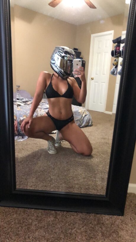 Foto di nudo di fuga di OnlyFans di Starla