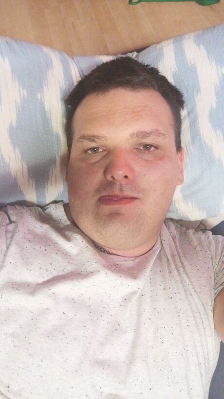 Foto di nudo di fuga di OnlyFans di Daniel Kohler