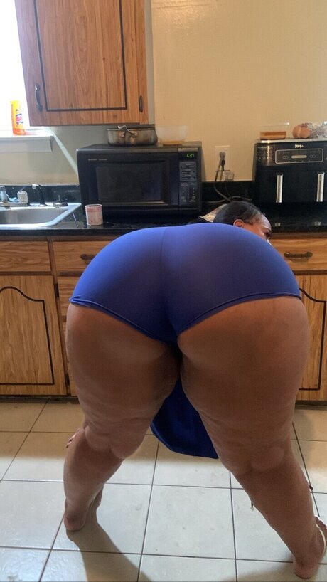 Thiickyellabone