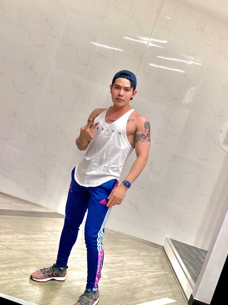 Foto di nudo di fuga di OnlyFans di  Kk75  