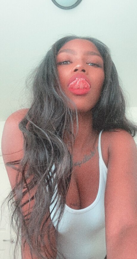 Foto di nudo di fuga di OnlyFans di Jewlylove
