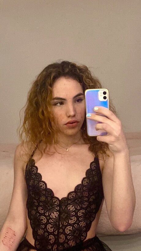 Foto di nudo di fuga di OnlyFans di Adriiana