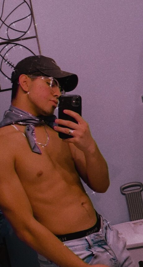 Foto di nudo di fuga di OnlyFans di Junior Ortega