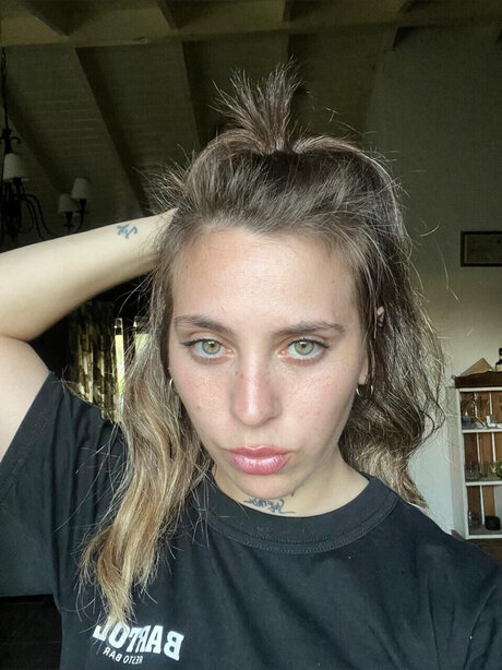 Foto di nudo di fuga di OnlyFans di Candela Sills