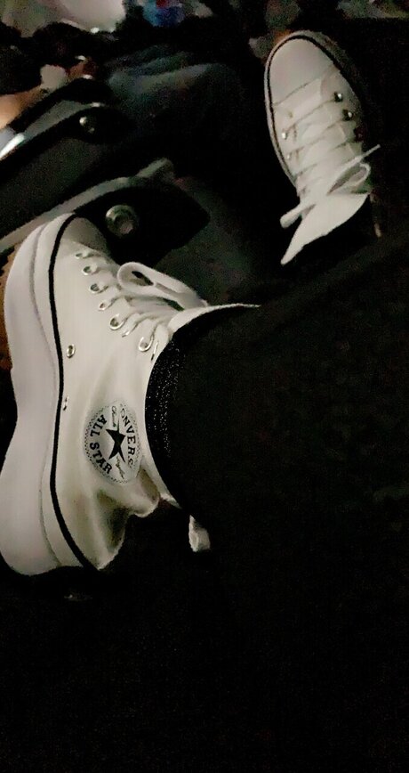 Foto di nudo di fuga di OnlyFans di Hillz