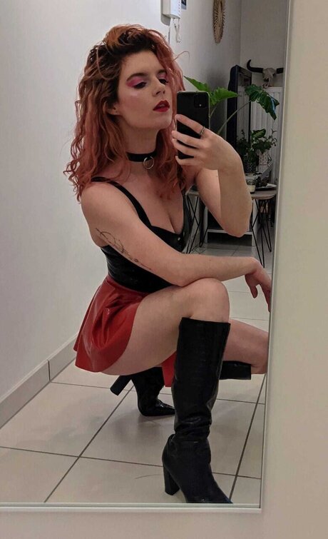 Foto di nudo di fuga di OnlyFans di Mistresseliza