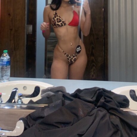 Foto di nudo di fuga di OnlyFans di G