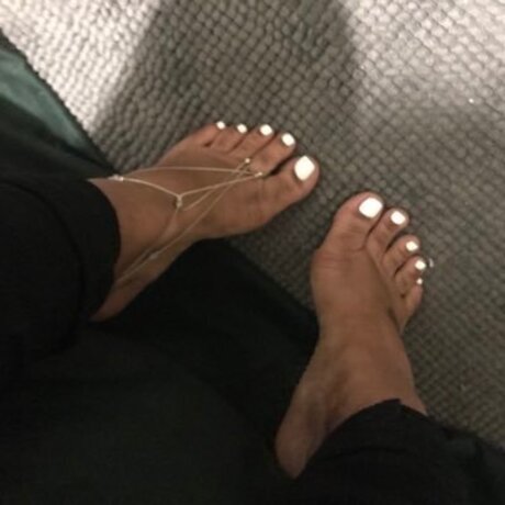 Foto di nudo di fuga di OnlyFans di Fantaziah