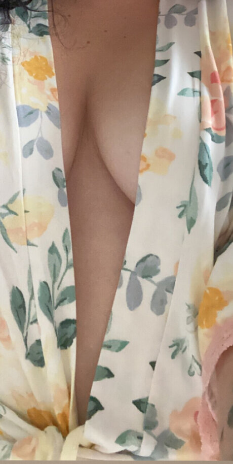 Foto di nudo di fuga di OnlyFans di  Cherry Cee