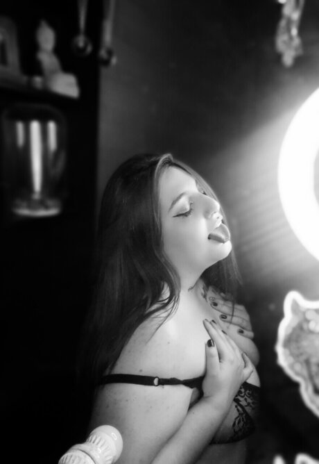 Foto di nudo di fuga di OnlyFans di Neeshablake