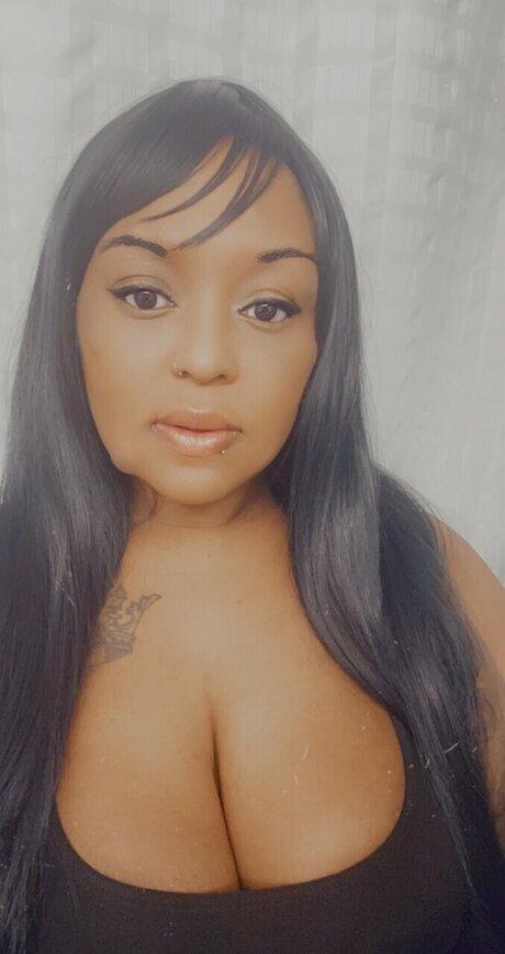 Foto di nudo di fuga di OnlyFans di Mzjae