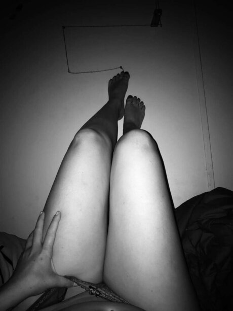 Foto di nudo di fuga di OnlyFans di Kelbae354