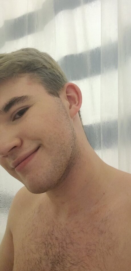 Foto di nudo di fuga di OnlyFans di Keaton