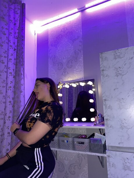 Foto di nudo di fuga di OnlyFans di Zuza Lbzk