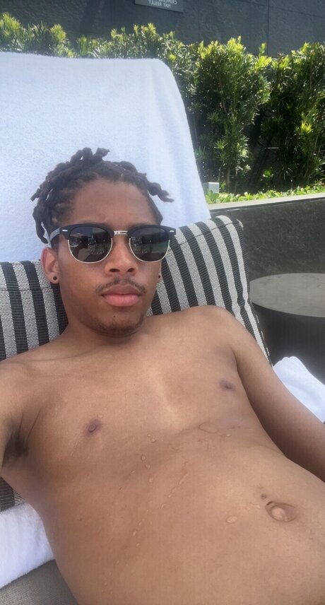 Foto di nudo di fuga di OnlyFans di Sol
