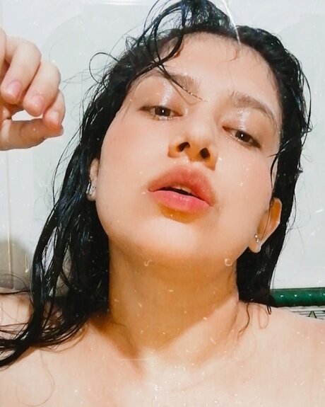 Foto di nudo di fuga di OnlyFans di La Nenita 