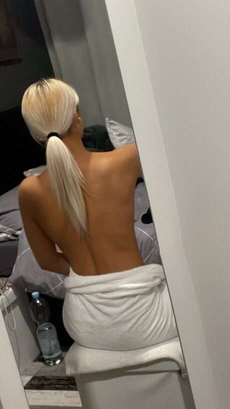 Foto di nudo di fuga di OnlyFans di Gabrielaa
