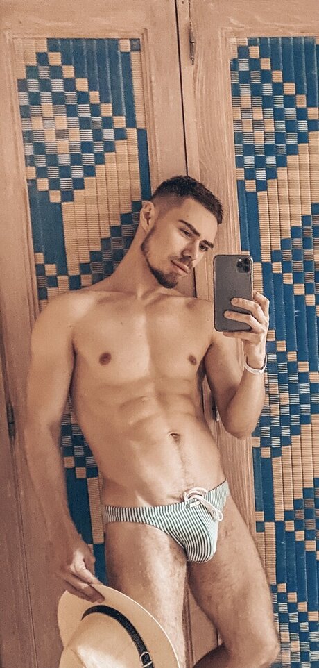 Foto di nudo di fuga di OnlyFans di Vlad Lord Xxx