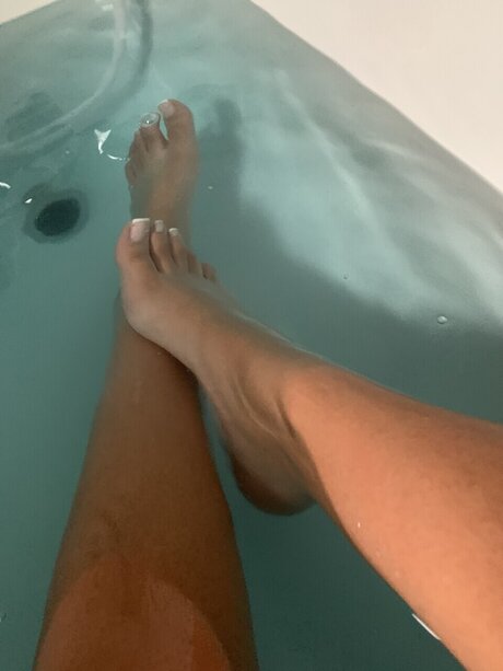 Foto di nudo di fuga di OnlyFans di Feetbaddie