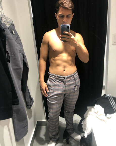 Foto di nudo di fuga di OnlyFans di Daniel Lara Lpez