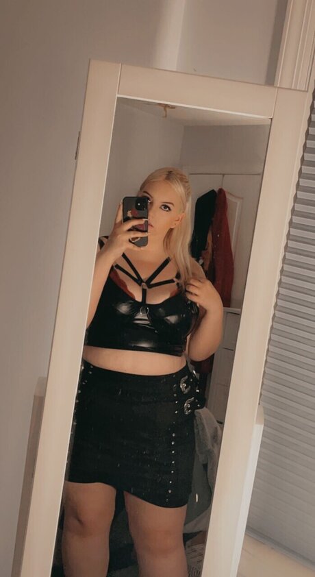 Foto di nudo di fuga di OnlyFans di Mairead