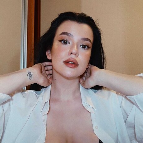 Foto di nudo di fuga di OnlyFans di Alexandra Kondratieva