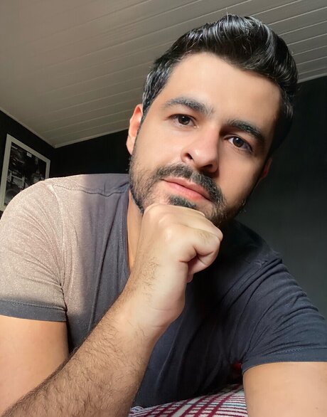 Foto di nudo di fuga di OnlyFans di Leonardo Pereira