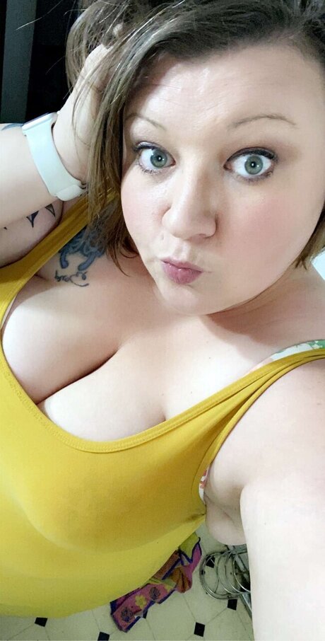 Foto di nudo di fuga di OnlyFans di Foreygal