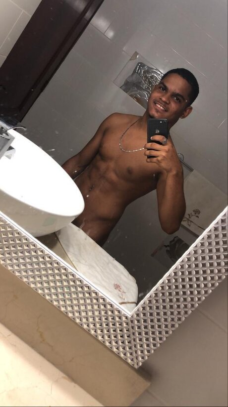 Foto di nudo di fuga di OnlyFans di Jose Duarte