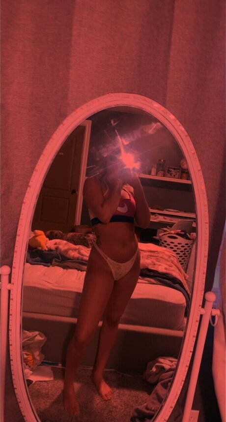 Foto di nudo di fuga di OnlyFans di Haddie