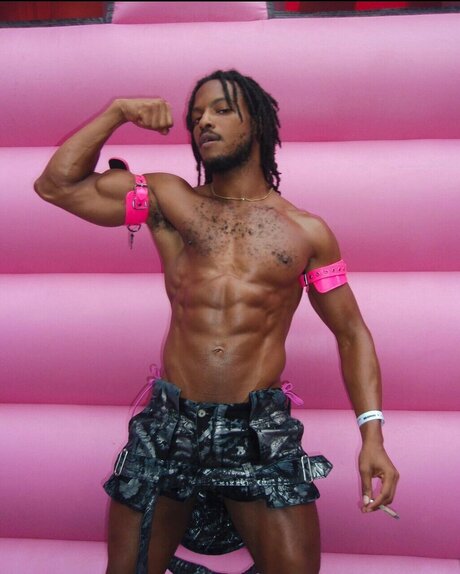 Foto di nudo di fuga di OnlyFans di Curacao Blue