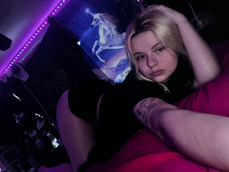 Foto di nudo di fuga di OnlyFans di Lil Freak 