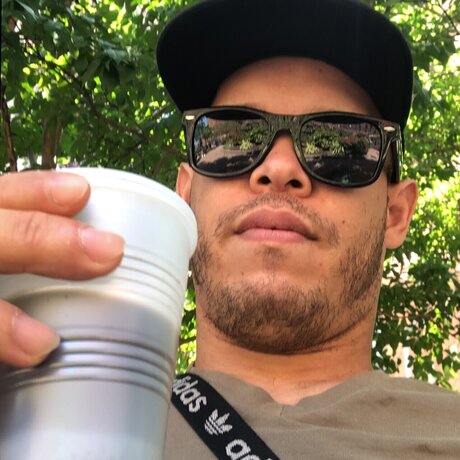 Foto di nudo di fuga di OnlyFans di Len
