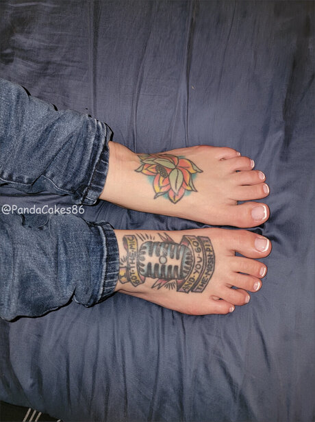 Foto di nudo di fuga di OnlyFans di Good Girl Panda Amplt3