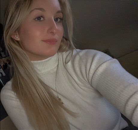 Foto di nudo di fuga di OnlyFans di Mia
