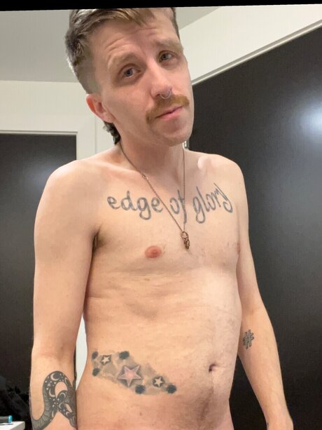 Foto di nudo di fuga di OnlyFans di Boy Max
