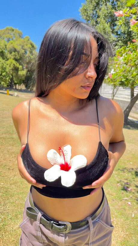 Foto di nudo di fuga di OnlyFans di Ethereal Angel