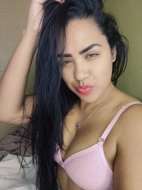 Foto di nudo di fuga di OnlyFans di Yessi La Venezolana