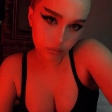 Foto di nudo di fuga di OnlyFans di Dyke Barbie