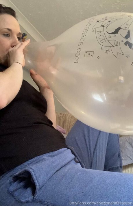 Foto di nudo di fuga di OnlyFans di Chezzmanifestation