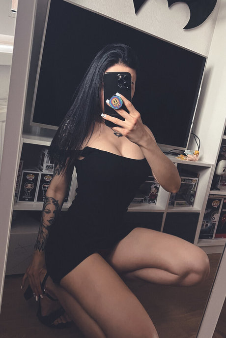 Foto di nudo di fuga di OnlyFans di Dasha Doshik