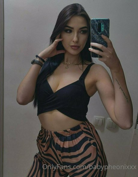Foto di nudo di fuga di OnlyFans di Babypheonixxx