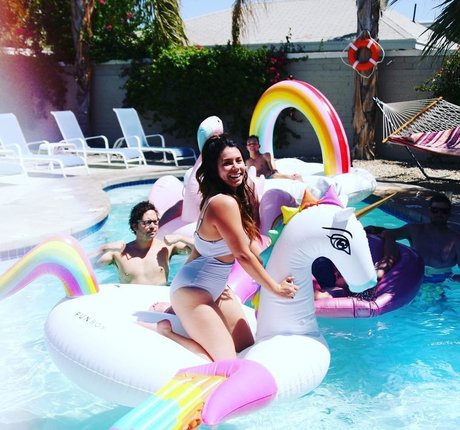 Jillian Rose Reed